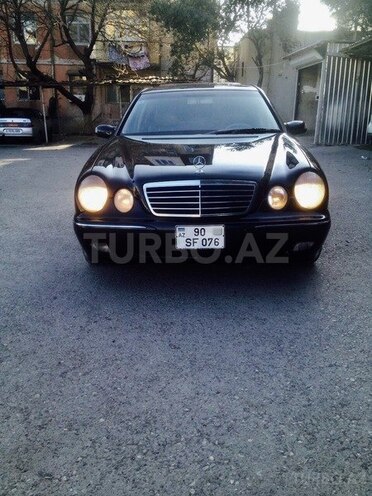 Mercedes E 320 2000, 283,000 km - 3.2 l - Bakı