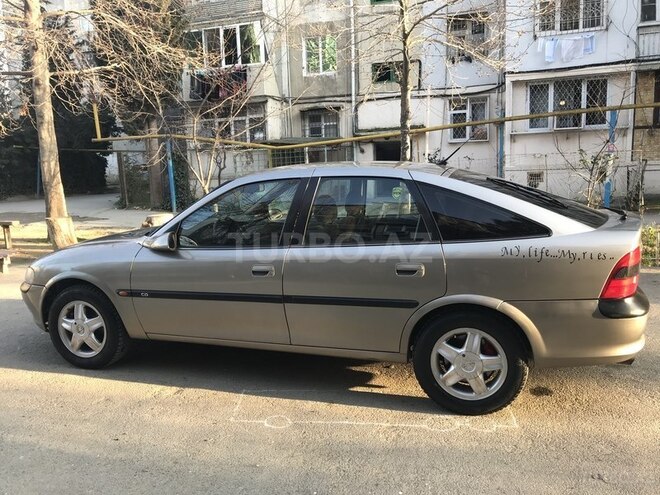 Opel Vectra 1995, 255,689 km - 2.0 l - Bakı