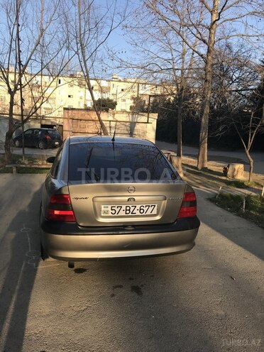 Opel Vectra 1995, 255,689 km - 2.0 l - Bakı