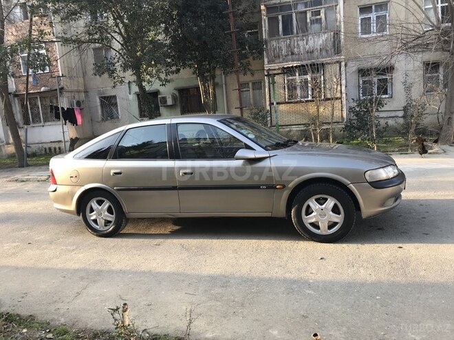 Opel Vectra 1995, 255,689 km - 2.0 l - Bakı