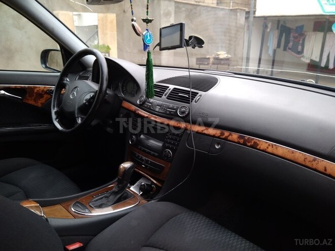 Mercedes E 220 2002, 15,000 km - 2.2 l - Bakı