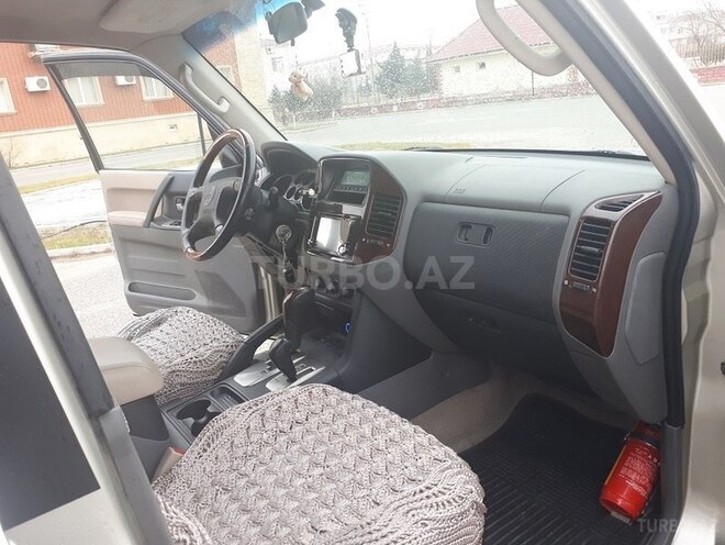 Mitsubishi Pajero 2005, 211,000 km - 3.0 l - Bakı