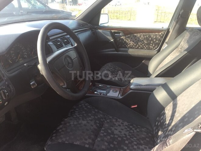 Mercedes E 230 1995, 450,000 km - 2.3 l - Cəlilabad