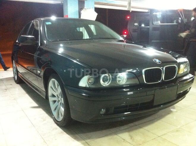 BMW 525 2002, 250,000 km - 2.5 л - Bakı