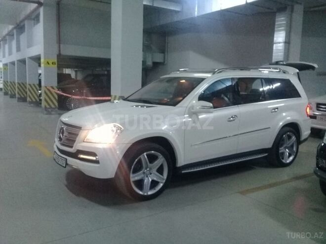Mercedes GL 550 2010, 80,000 km - 5.5 л - Bakı