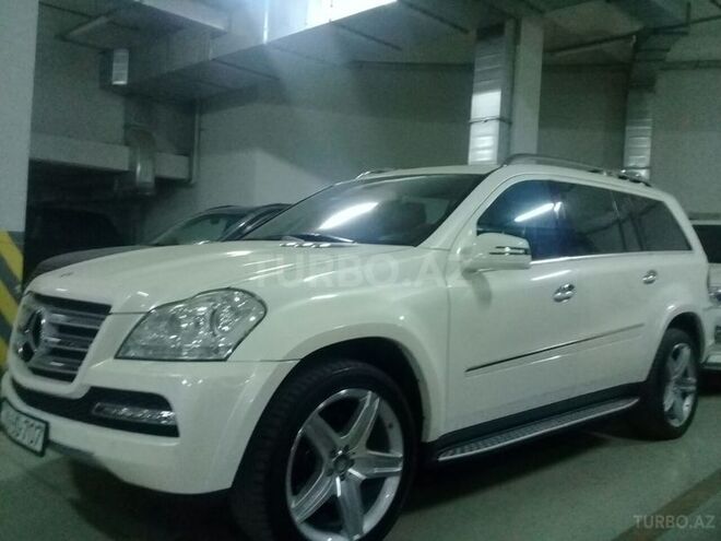 Mercedes GL 550 2010, 80,000 km - 5.5 л - Bakı