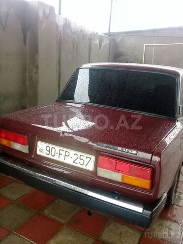 LADA (VAZ) 2107 2009, 195,000 km - 1.6 л - Salyan
