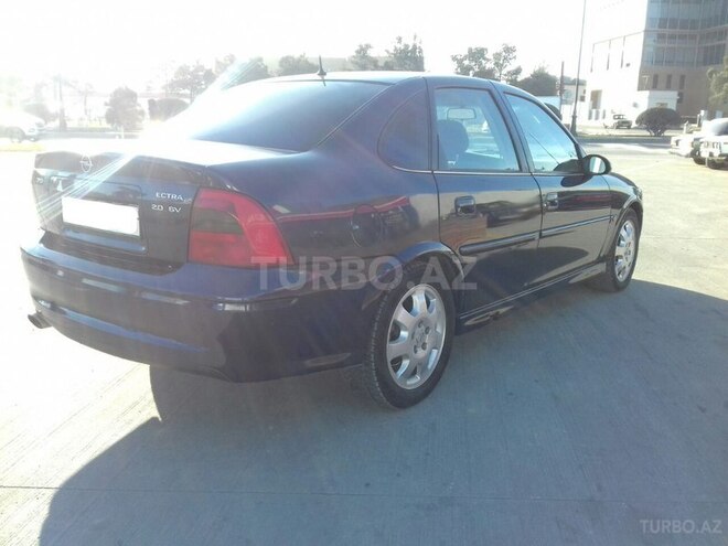 Opel Vectra 1999, 245,000 km - 2.0 l - Sumqayıt