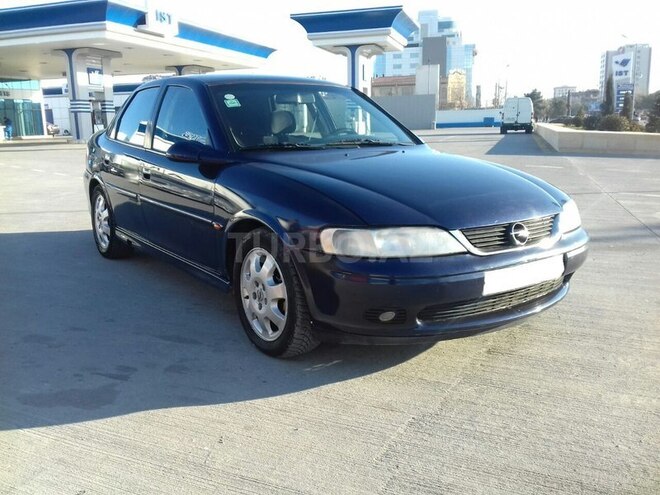 Opel Vectra 1999, 245,000 km - 2.0 l - Sumqayıt