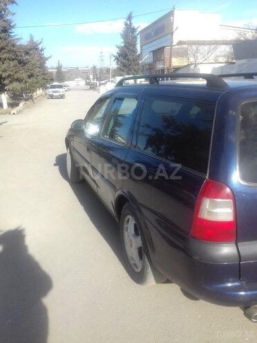 Opel Vectra 1998, 284,800 km - 1.6 l - Quba