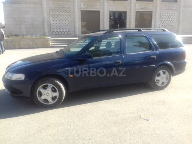 Opel Vectra 1998, 284,800 km - 1.6 l - Quba