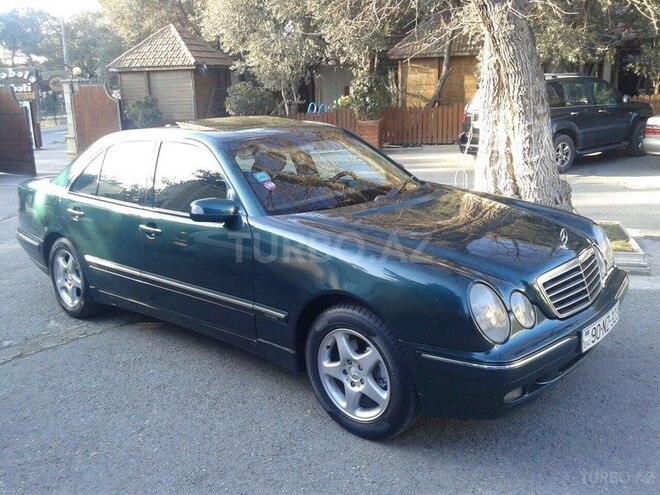 Mercedes E 220 2000, 224,000 km - 2.2 l - Bakı