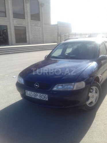 Opel Vectra 1998, 284,800 km - 1.6 l - Quba
