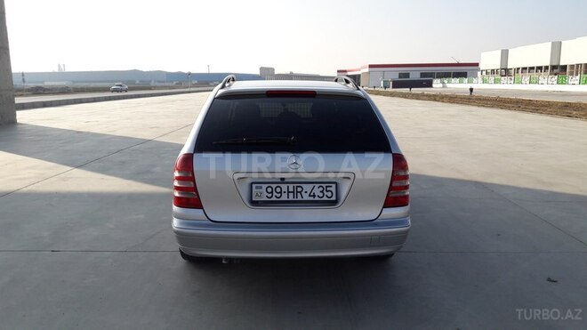 Mercedes C 220 2005, 331,000 km - 2.2 l - Sumqayıt