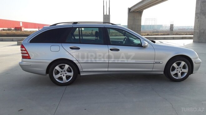 Mercedes C 220 2005, 331,000 km - 2.2 l - Sumqayıt