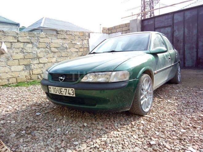 Opel Vectra 1996, 184,348 km - 1.6 l - Bakı