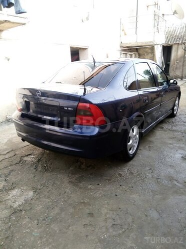 Opel Vectra 1999, 185,500 km - 1.8 л - Bakı