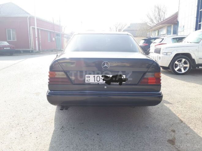 Mercedes E 260 1990, 285,000 km - 2.6 l - Bakı