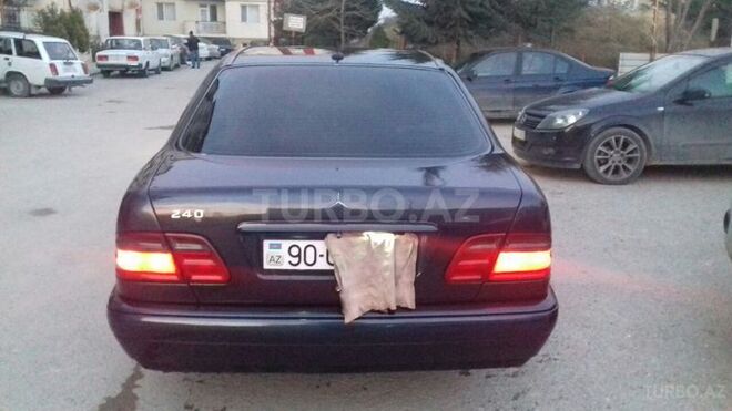 Mercedes E 240 1998, 287,880 km - 2.4 л - Bakı