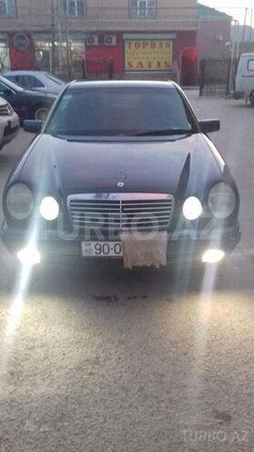 Mercedes E 240 1998, 287,880 km - 2.4 л - Bakı