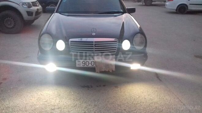 Mercedes E 240 1998, 287,880 km - 2.4 л - Bakı