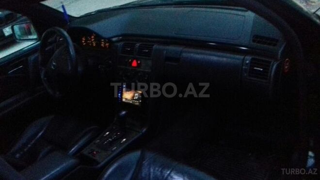 Mercedes E 240 1998, 287,880 km - 2.4 л - Bakı