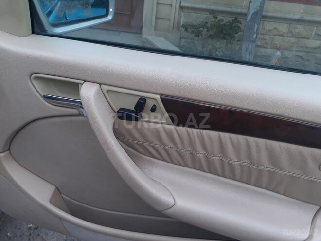 Mercedes C 230 1999, 131,000 km - 2.3 l - Bakı