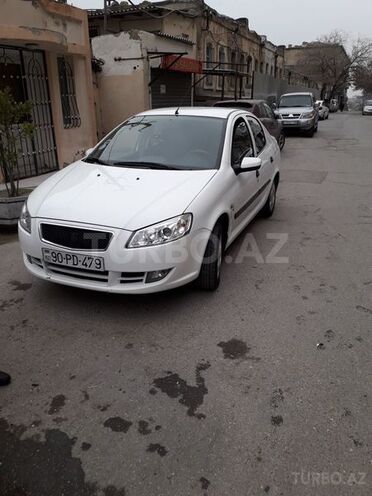 Iran Khodro Runna 2014, 135,000 km - 1.6 l - Bakı