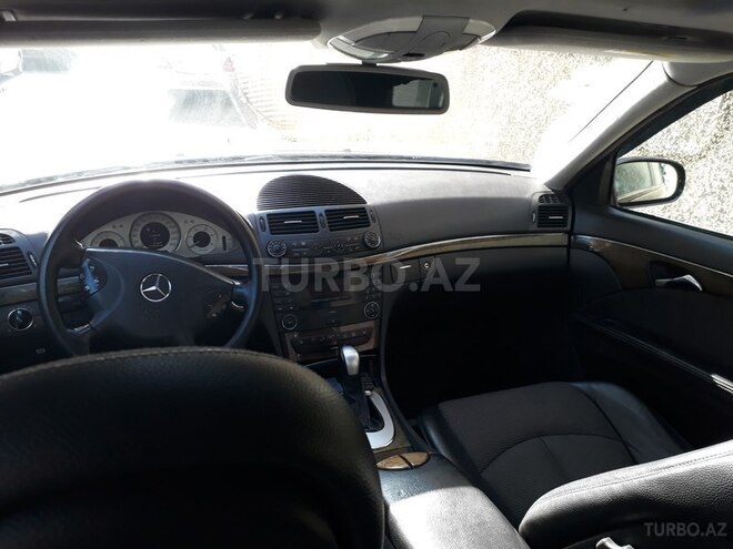 Mercedes E 270 2002, 232,000 km - 2.7 l - Bakı