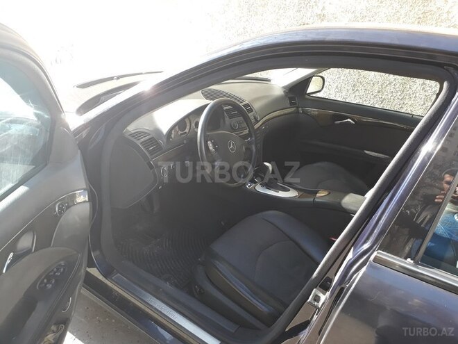 Mercedes E 270 2002, 232,000 km - 2.7 l - Bakı