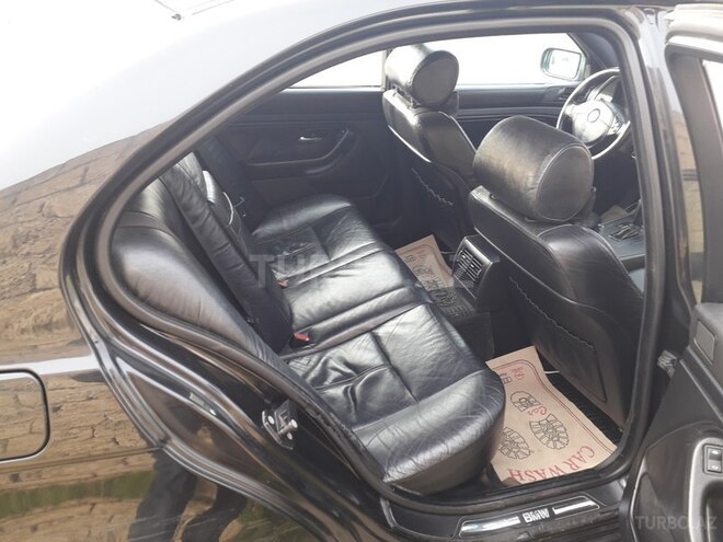 BMW 525 2001, 261,000 km - 2.5 l - Sumqayıt