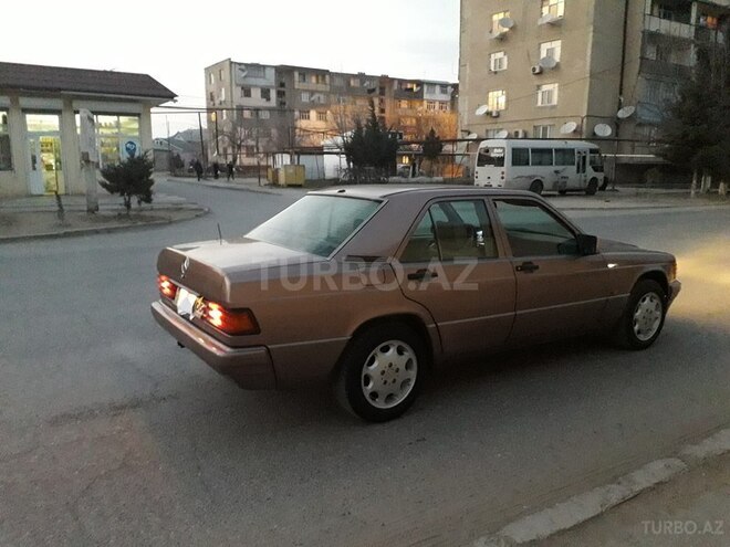 Mercedes 190 1992, 325,000 km - 2.0 l - Sumqayıt