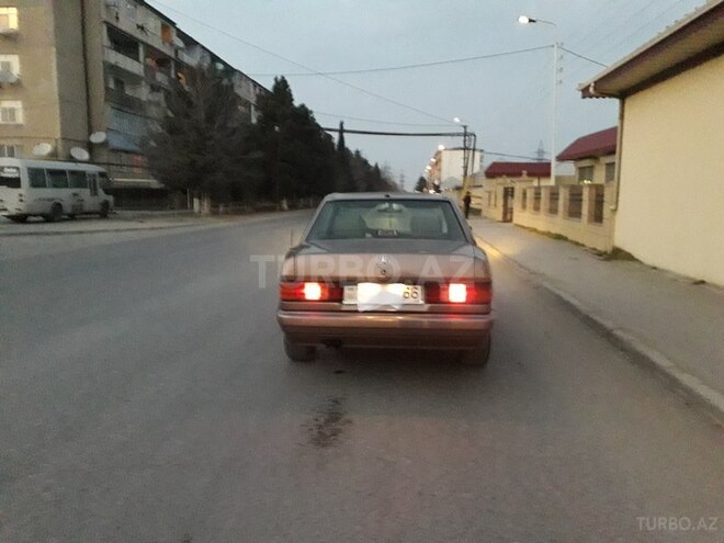 Mercedes 190 1992, 325,000 km - 2.0 l - Sumqayıt