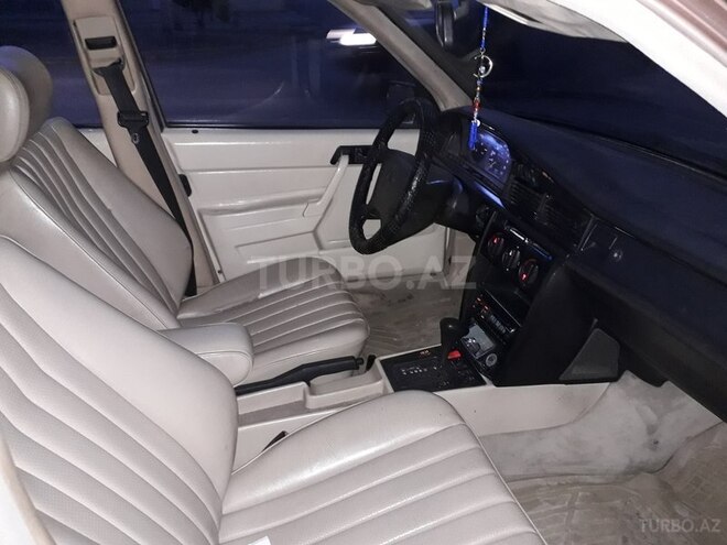 Mercedes 190 1992, 325,000 km - 2.0 l - Sumqayıt