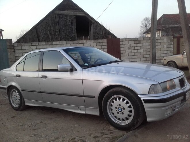 BMW 320 1991, 239,855 km - 2.0 л - Lənkəran