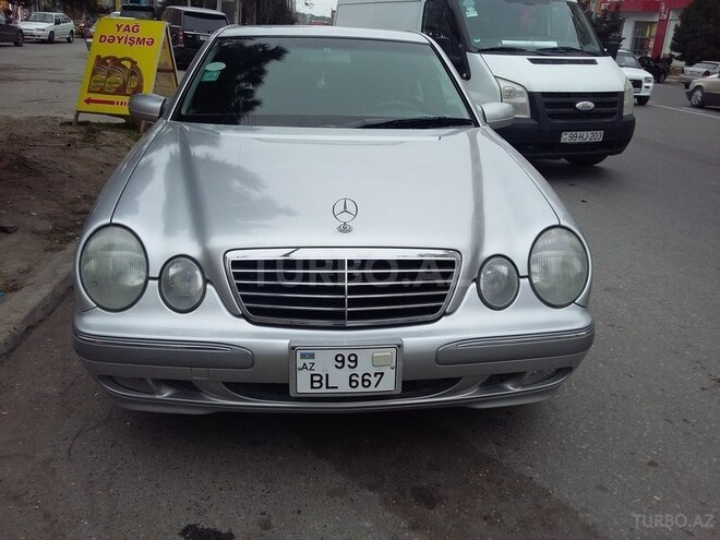 Mercedes E 240 2001, 178,000 km - 2.6 l - Bakı