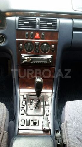 Mercedes C 200 2000, 205,000 km - 2.2 l - Sumqayıt