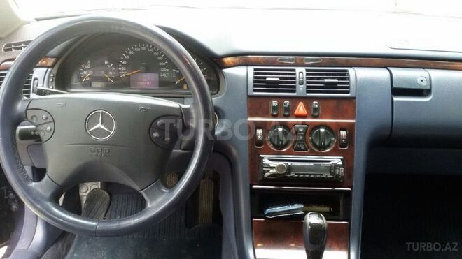 Mercedes C 200 2000, 205,000 km - 2.2 l - Sumqayıt