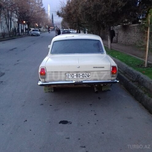 GAZ 24 1981, 255,000 km - 2.4 l - Zaqatala
