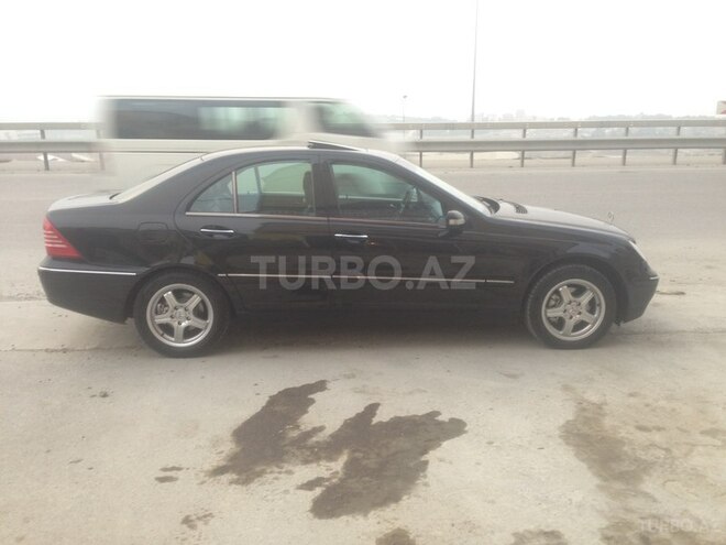 Mercedes C 240 2004, 256,000 km - 2.6 l - Bakı