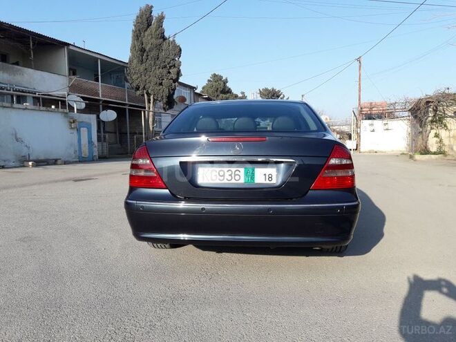 Mercedes E 270 2002, 290,000 km - 2.7 л - Bakı