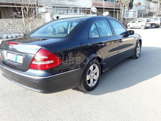 Mercedes E 270 2002, 290,000 km - 2.7 л - Bakı