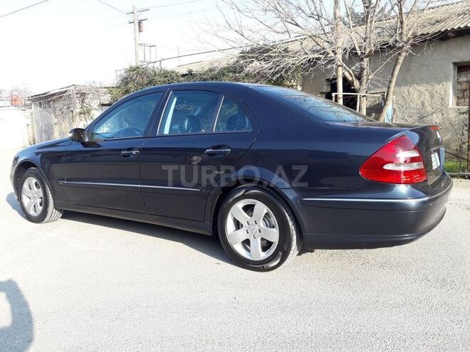 Mercedes E 270 2002, 290,000 km - 2.7 л - Bakı