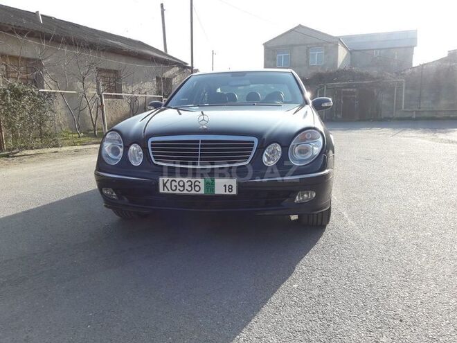 Mercedes E 270 2002, 290,000 km - 2.7 л - Bakı