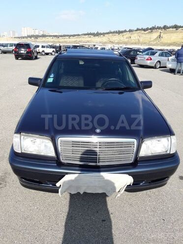 Mercedes C 220 1999, 300,000 km - 2.2 l - Bakı