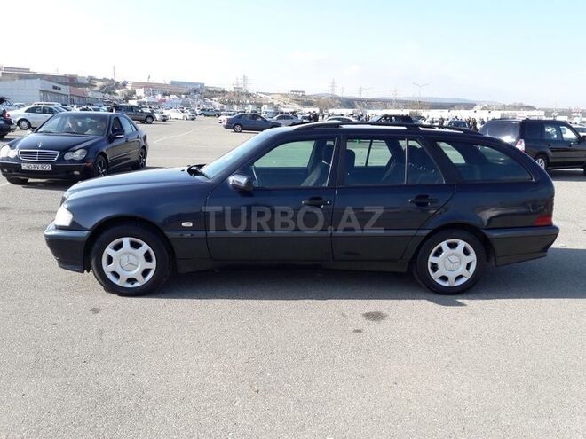 Mercedes C 220 1999, 300,000 km - 2.2 l - Bakı