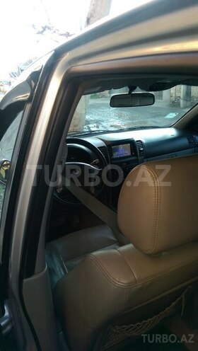 Kia Sorento 2005, 280,000 km - 0.3 l - Yevlax