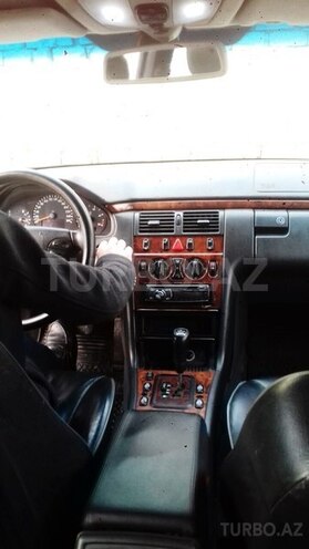 Mercedes E 320 2000, 250,000 km - 3.2 l - Sabirabad