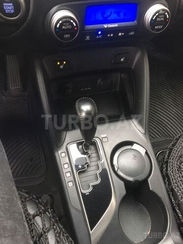Hyundai ix35 2010, 84,000 km - 2.0 l - Bakı