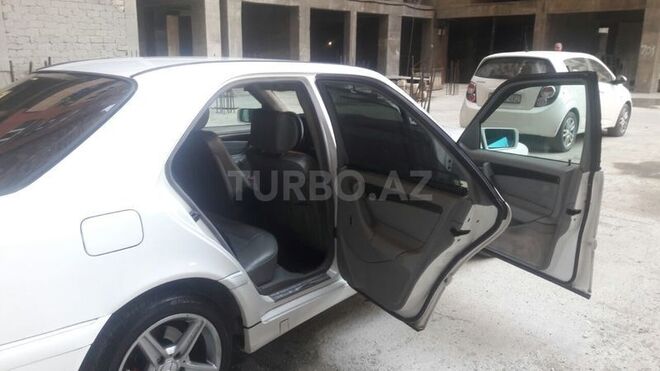 Mercedes C 230 2000, 180,000 km - 2.3 l - Bakı